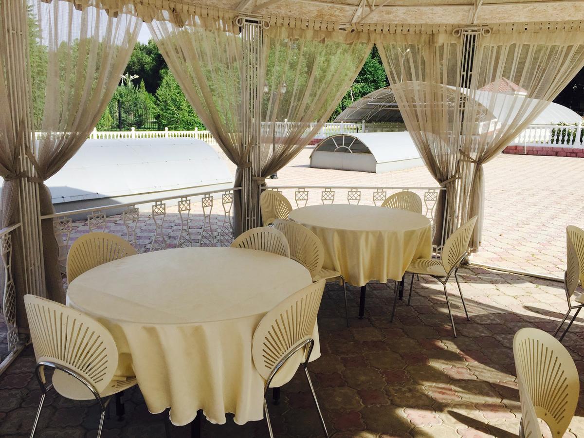 Hotel Ark Ms Taraz Extérieur photo