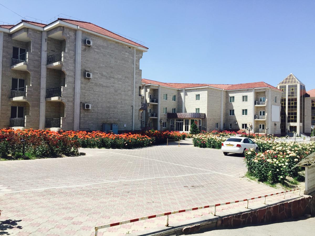 Hotel Ark Ms Taraz Extérieur photo