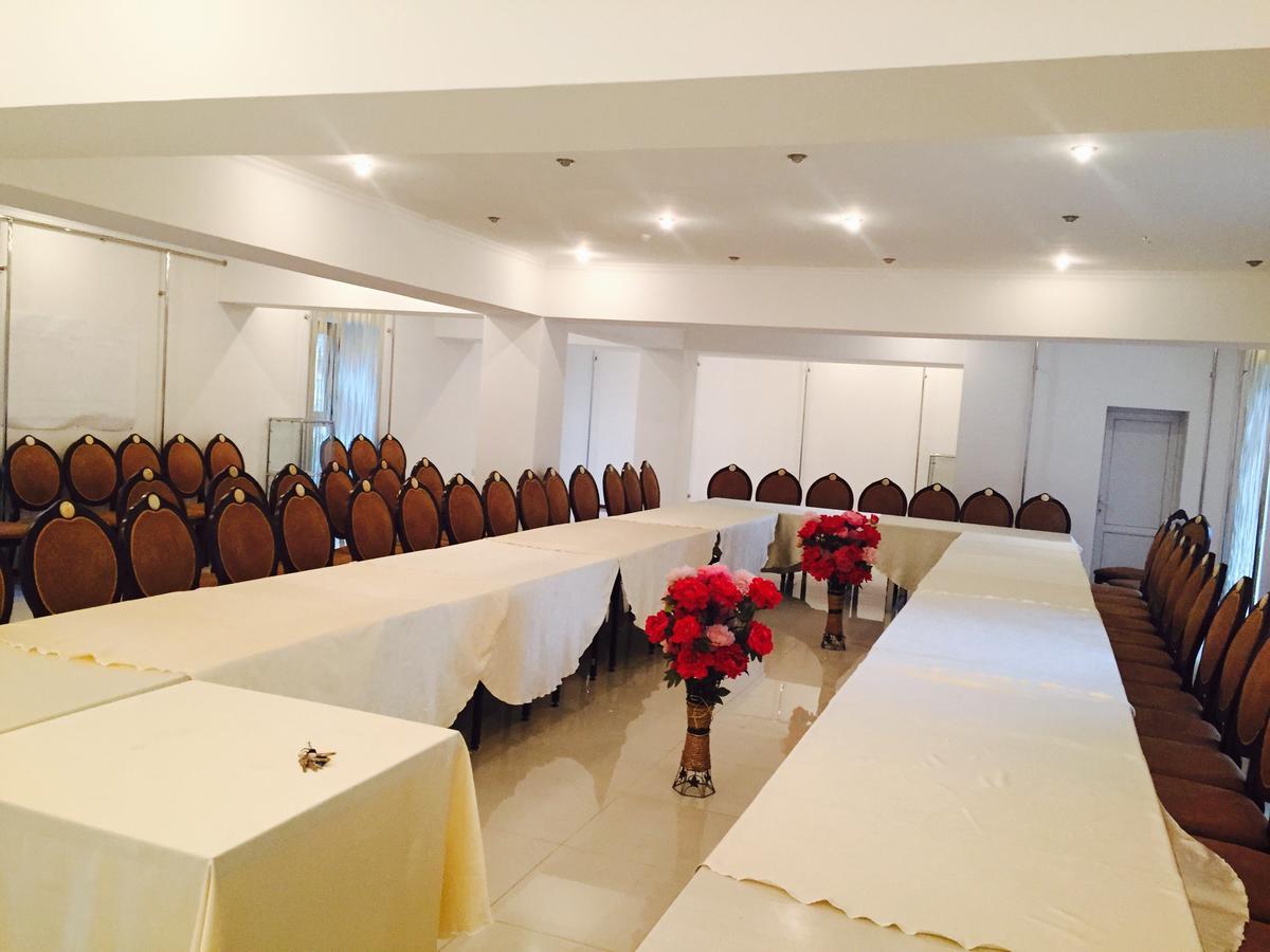 Hotel Ark Ms Taraz Extérieur photo