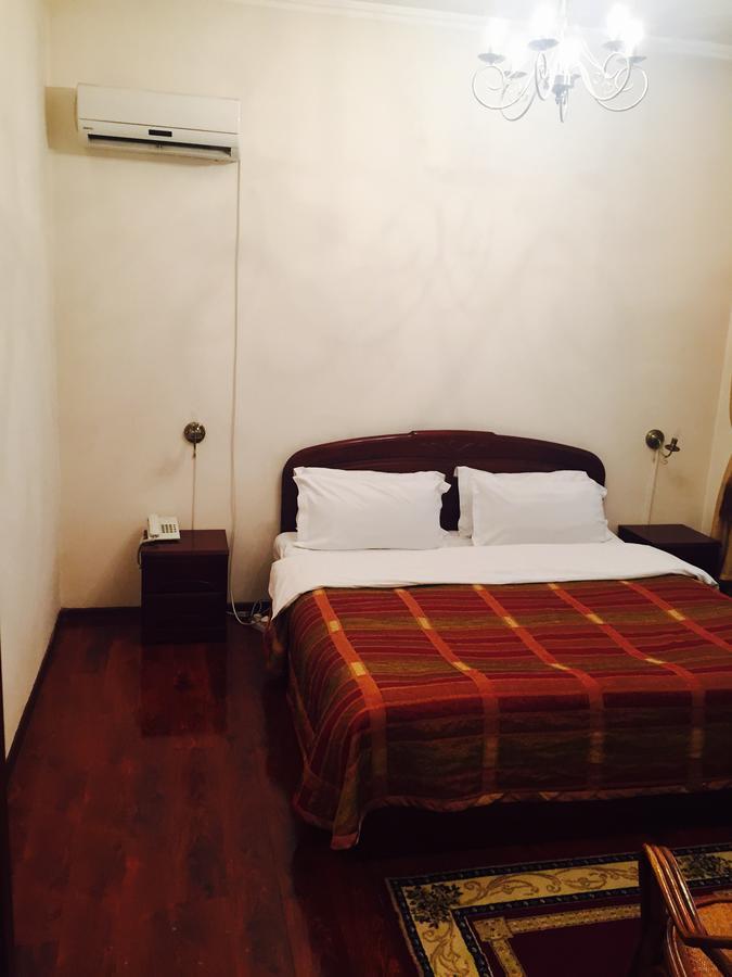 Hotel Ark Ms Taraz Extérieur photo