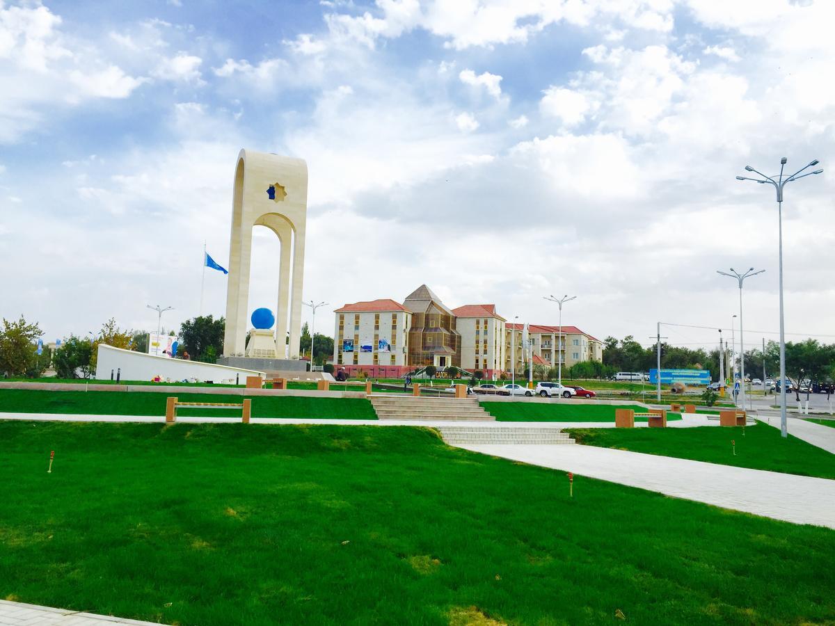 Hotel Ark Ms Taraz Extérieur photo